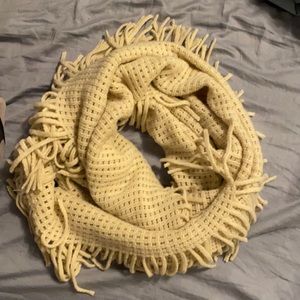 2 Infinity Scarves
